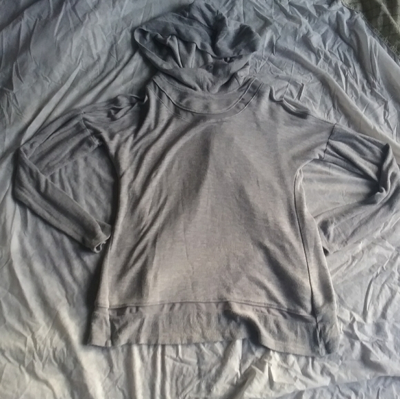 Yogalicious Split Back Hoodie - Picture 6 of 9